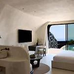 One Of One Hotel