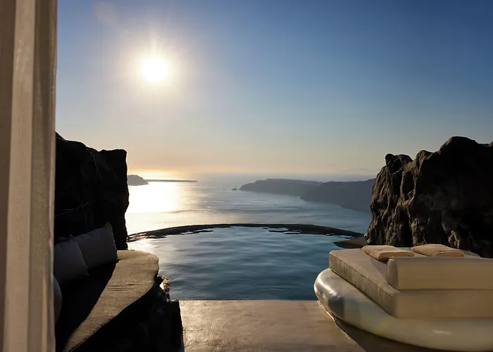 One Of One 5* Imerovigli (Santorini)