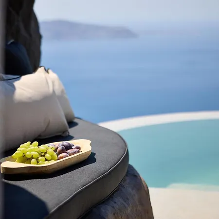 One Of One Hotel Imerovigli (Santorini)