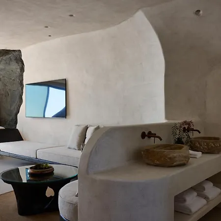 One Of One Imerovigli (Santorini)