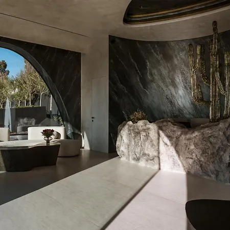 Hotell One Of One 5*