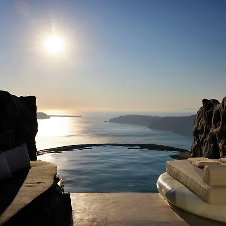 One Of One 5* Imerovigli (Santorini)