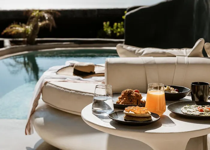 One Of One 5* Imerovigli (Santorini)