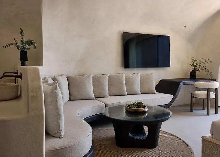 One Of One Hotel Imerovigli (Santorini)